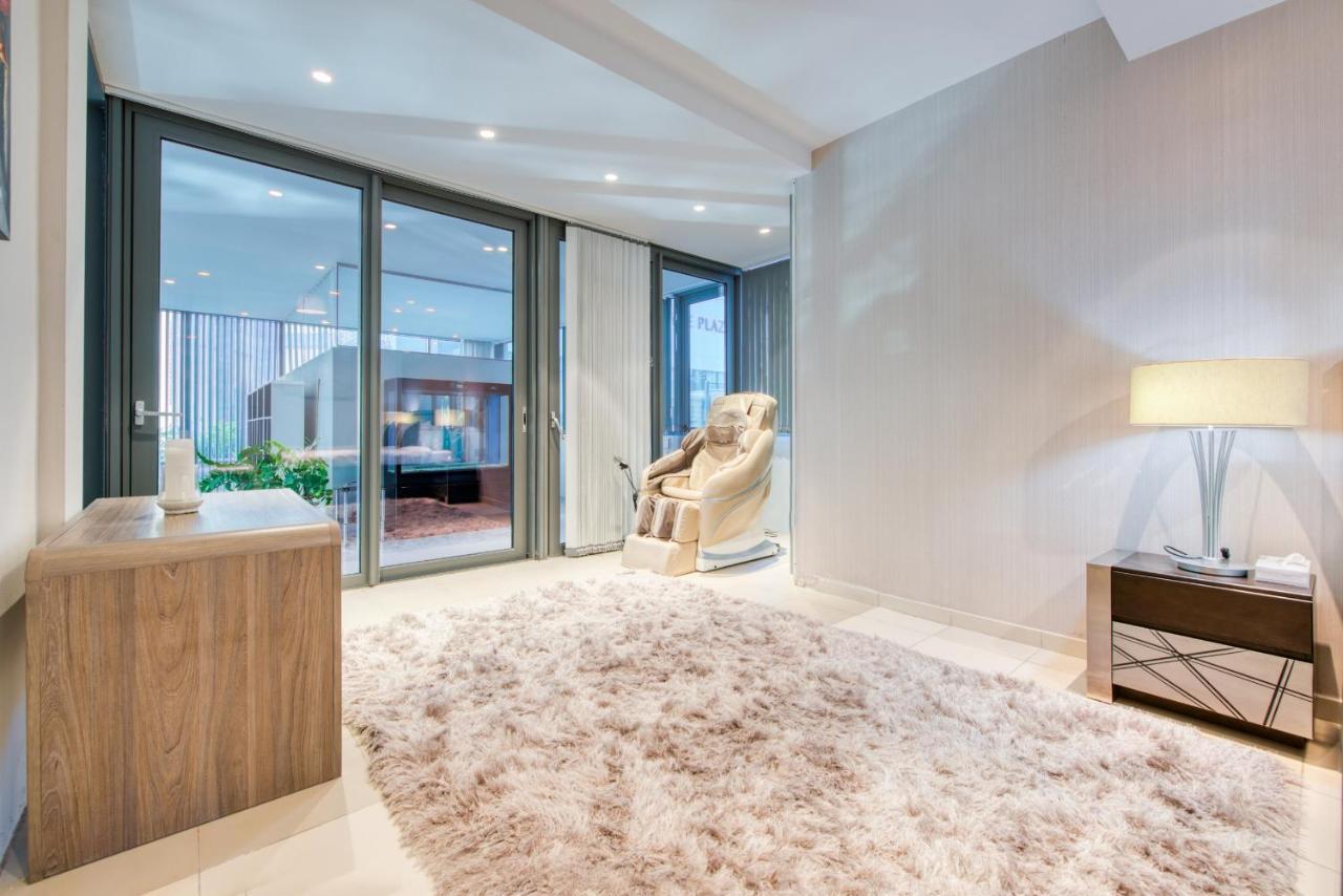 Maison Privee - Big, Bright, Luxury Marina Views Apt Next To Beach Dubai Exteriör bild