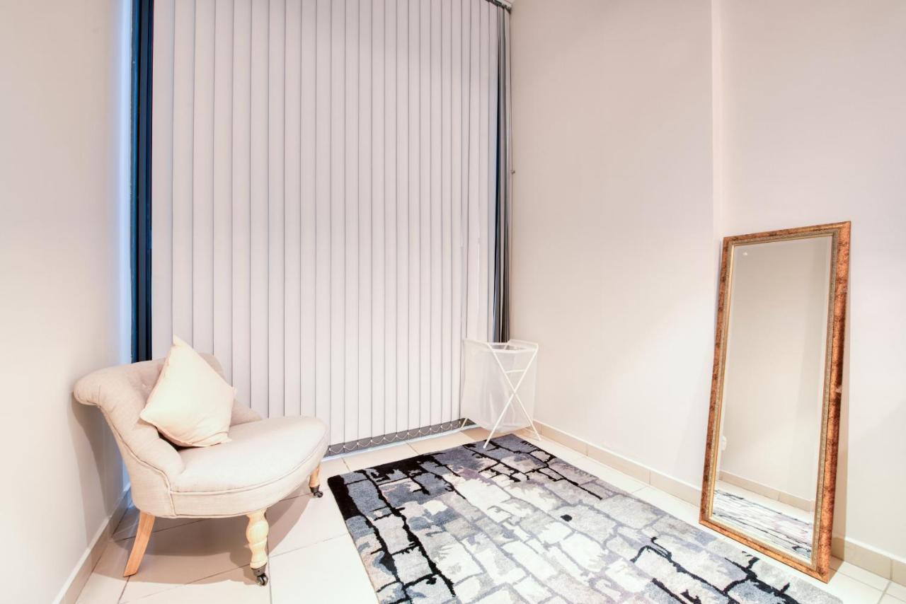 Maison Privee - Big, Bright, Luxury Marina Views Apt Next To Beach Dubai Exteriör bild