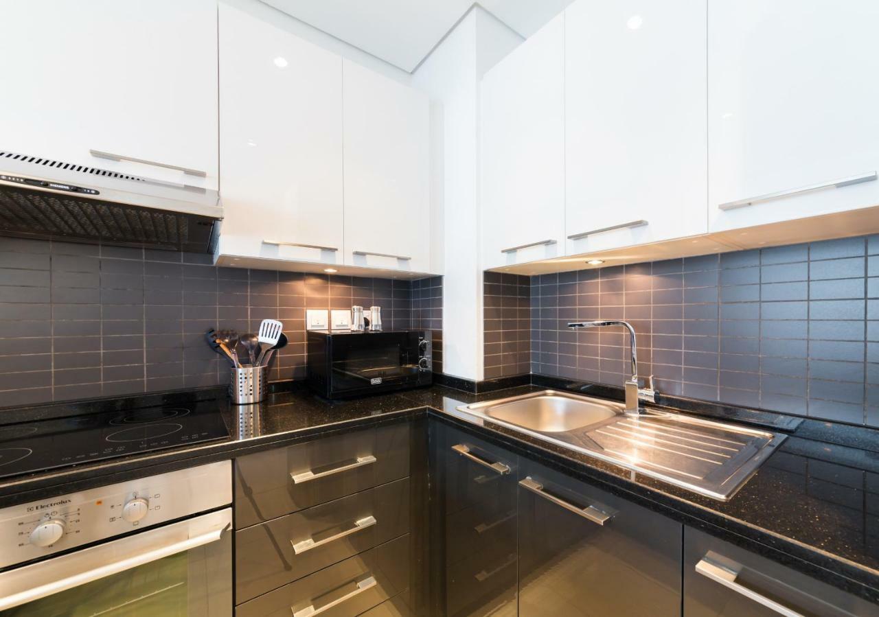 Maison Privee - Big, Bright, Luxury Marina Views Apt Next To Beach Dubai Exteriör bild